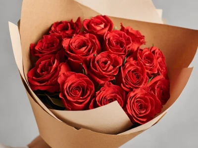 15 красных эквадорских роз
